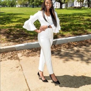 Chic Tahari Jumpsuit! Only work ONCE for graduation pictures. Size 8. GREAT fit!